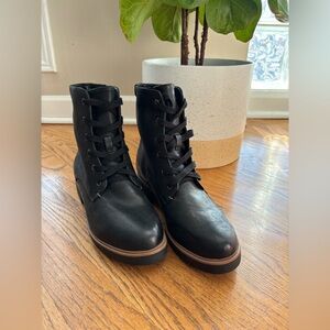 NEW Dr. Scholl’s Guild Leather Combat Boots (Size 7)